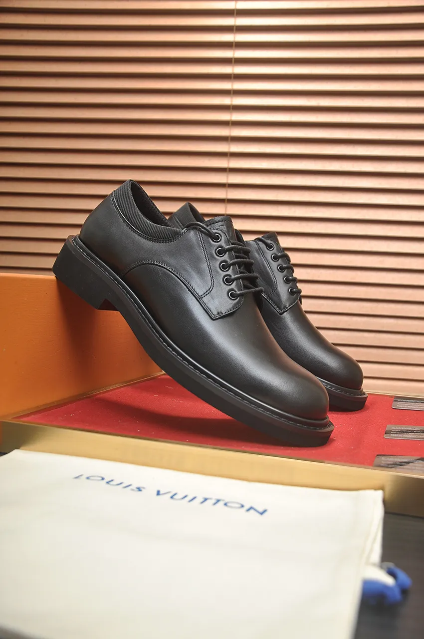 Men's men's shoes💰660💶[LOUIS VUITTON] (original order) new style🍀LV Louis Vuitton * - top version of LV classic leather shoes! Made of imported original single cowhide, original leather side strips and wear-resistant rubber outsole! High quality products! Code number 39-44 (38.45 customized)